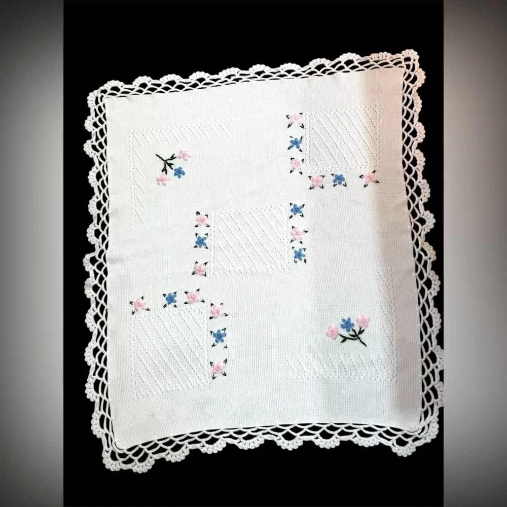 Handmade Dainty White Floral Crocheted and Embroidered Blanket /Throw VTG